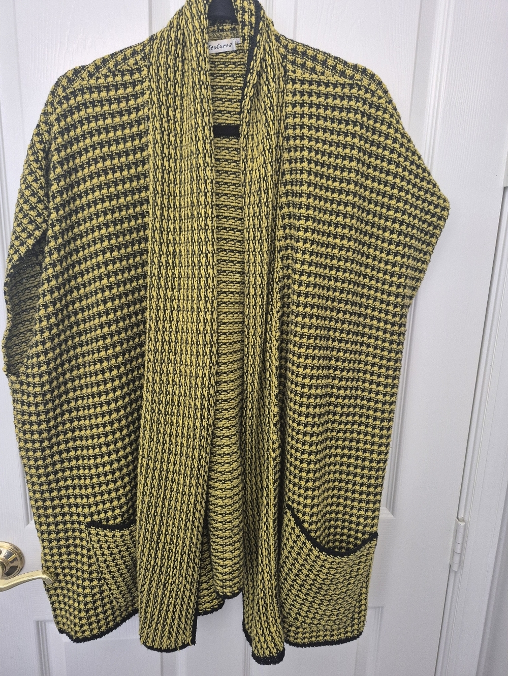 Textures  Open-Front Yellow and Black Houndstooth Pattern  Sweater 2X